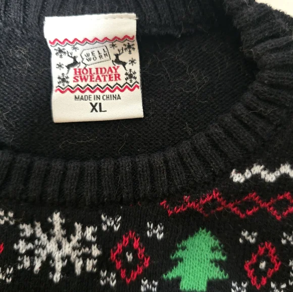Holiday Sweater - Picture 2 of 3